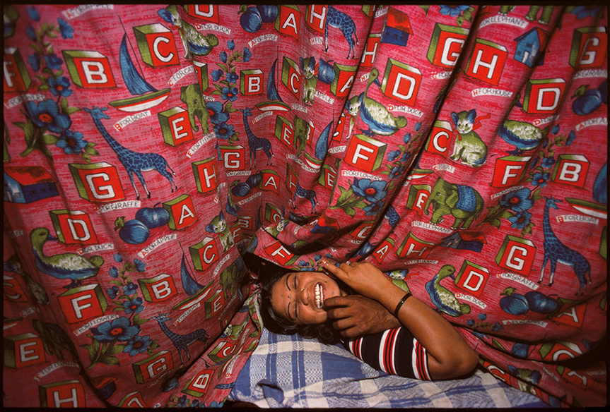 Falkland Road, Bombay, India, 1978. Courtesy Mary Ellen Mark Studio and Library, New York.