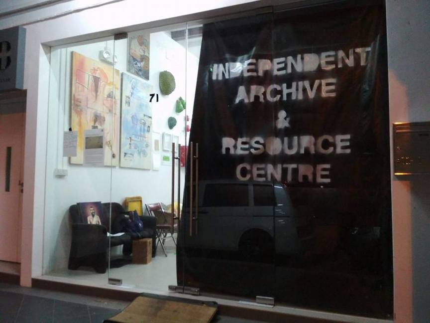 Exterior of the Independent Archive’s space on 71 Aliwal Street, Singapore. Image via the Independent Archive.